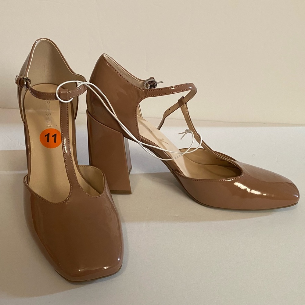 Marc Fisher Cyrene T-Strap Pump Heel Women’s size 11